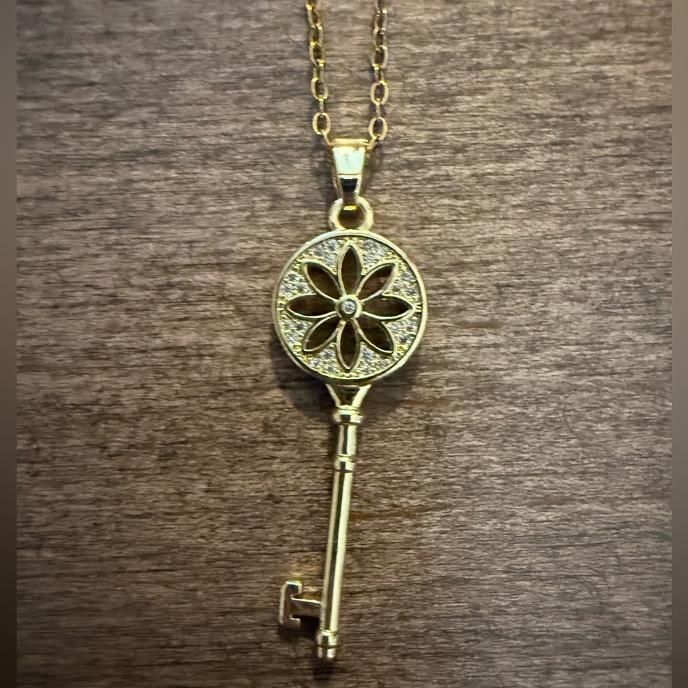 Gold Key Pendant Necklace